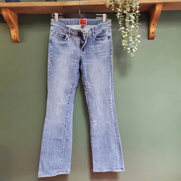 Hilfiger red cheap label denim